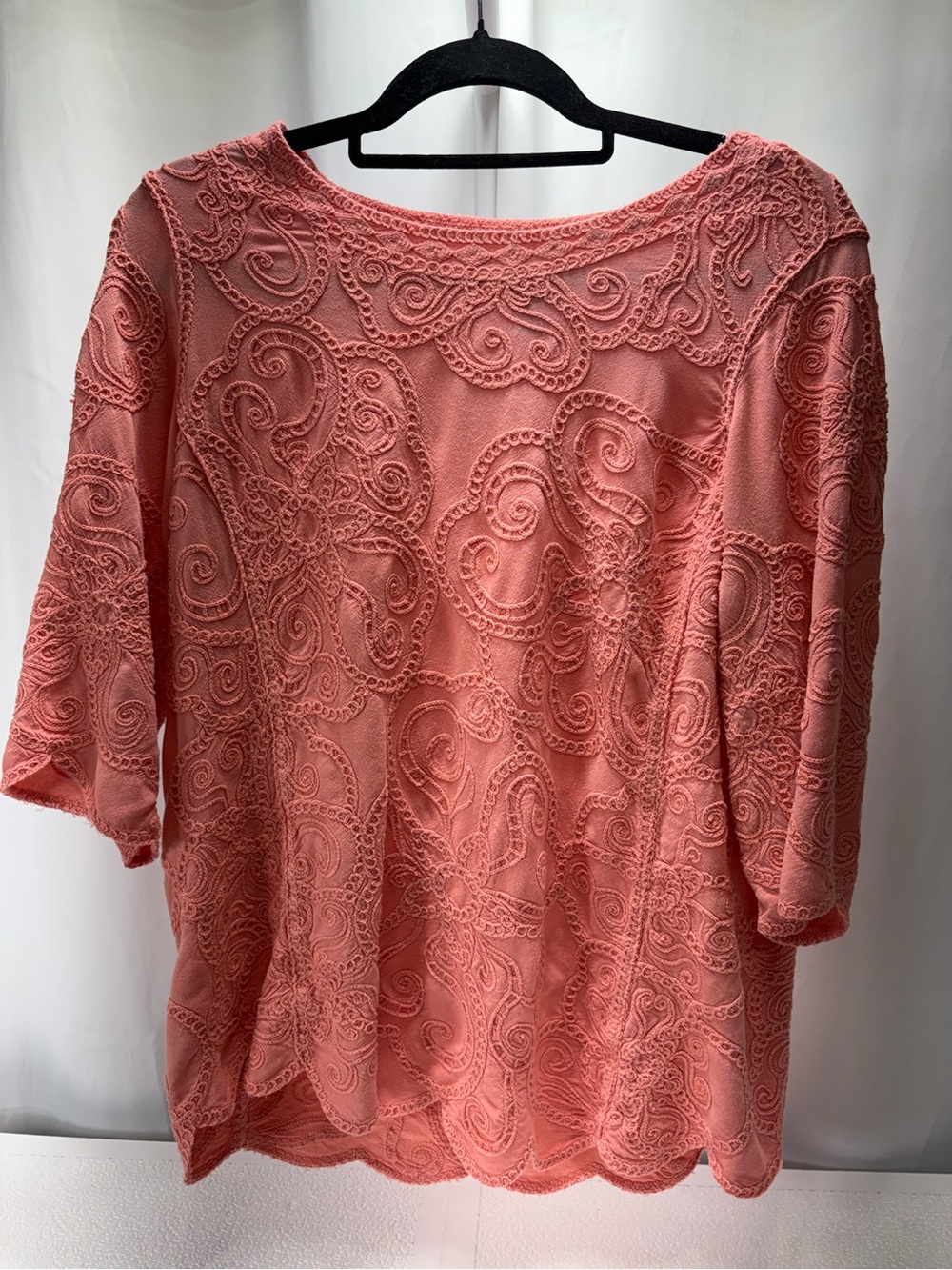 Chico's Coral Pink Scalloped Embroidered Tunic 4378